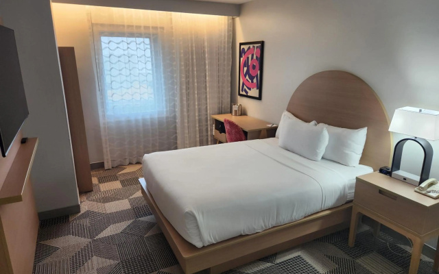 Miami International Airport Hotel - Image 5