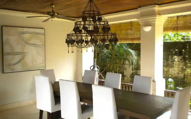 Taman Suci Villa