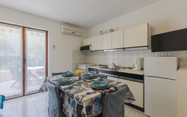 Nice Home in Medulin With Wifi and 2 Bedrooms