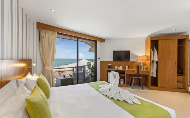 The Dinky Rock, Lounge Beach Club & Spa Hotel