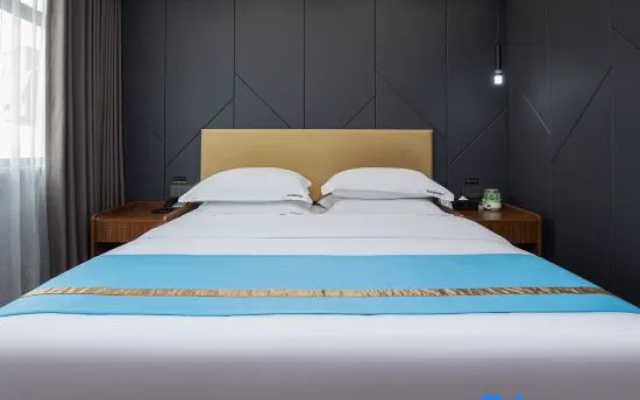 Durian Candy Hotel (Qianshan Citizen Square Branch) – Guest Rooms – Anqing