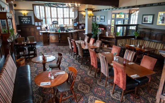 Bridge Inn Hotel