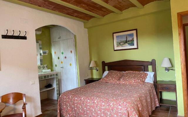 La Olivera APARTHotel Rural Suites bañera hidro o Jacuzzi privados