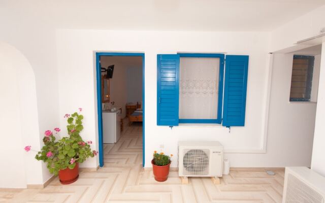Marinos Hotel