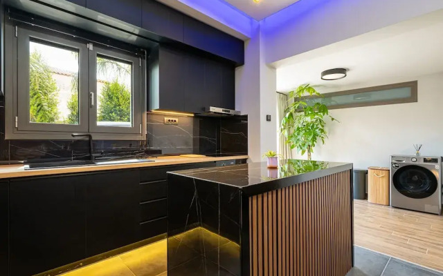 Noir Residence