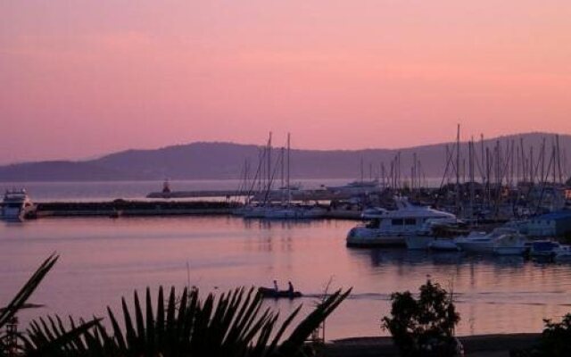 Apartments Ana Sukosan