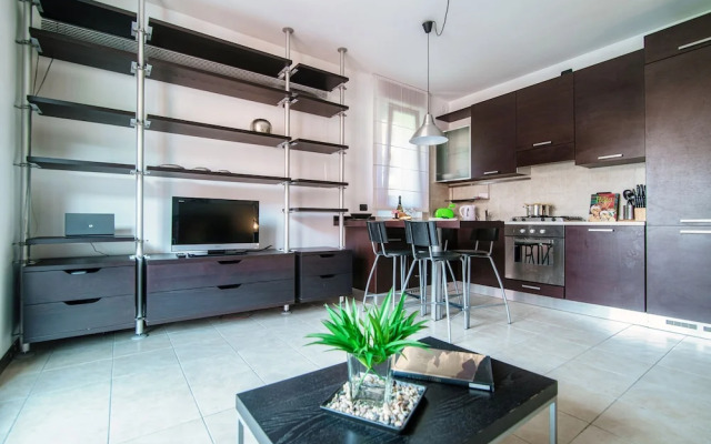JOIVY Splendid Flat W/Terrace Near Lake Como
