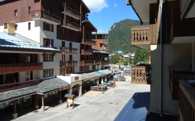 Lou Services Apartment THC93 LSI 001