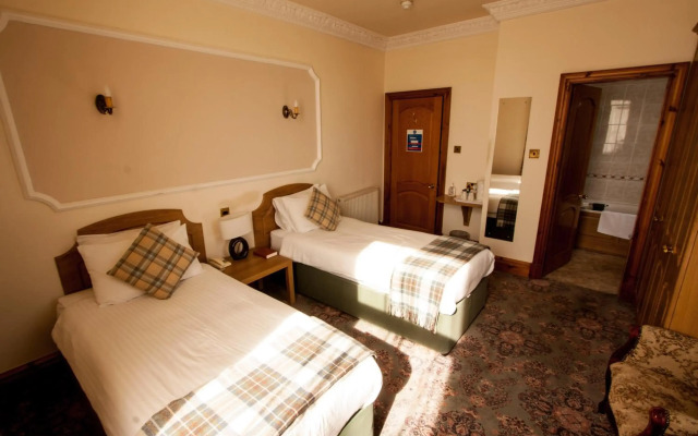 Duke Of Gordon Hotel