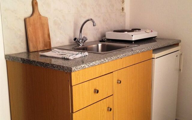 Kostas Rooms & Apartments