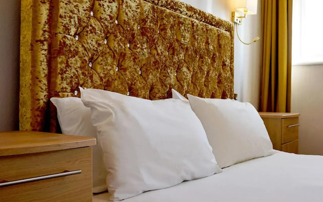 The Pier Hotel