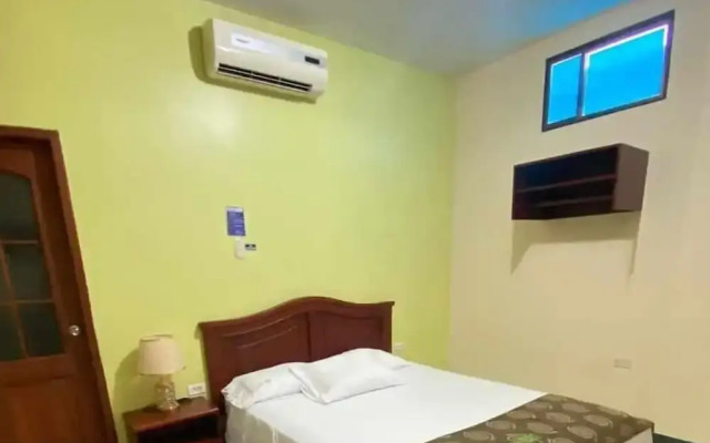 D Ruiz Hotel