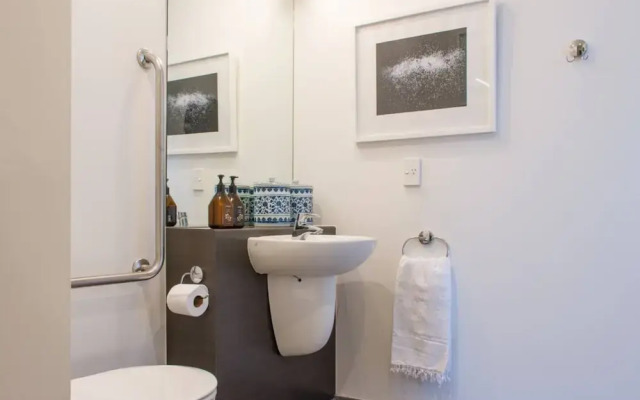 Relaxing Central Apartment in Eden Terrace