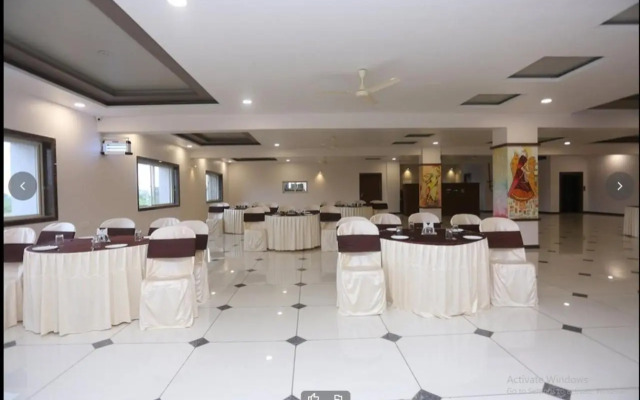 OYO 19312 Hotel Shiv Shakti