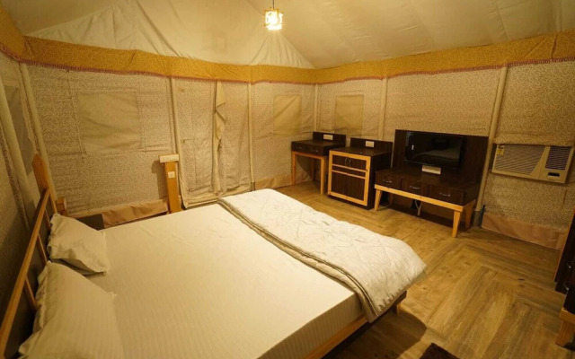 Palace Beach Camp