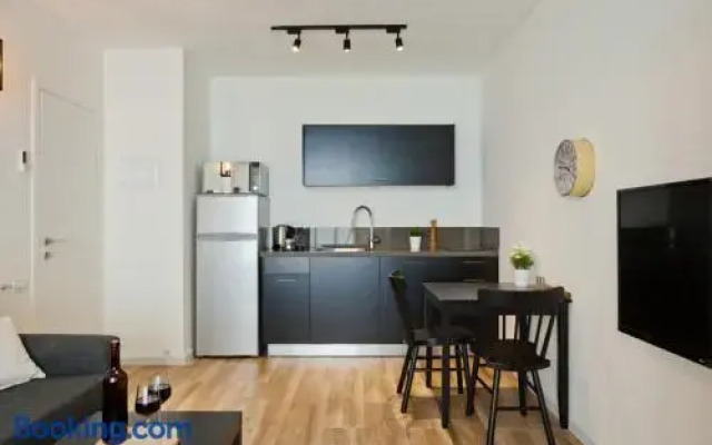 Sun Bay Studio Apartments