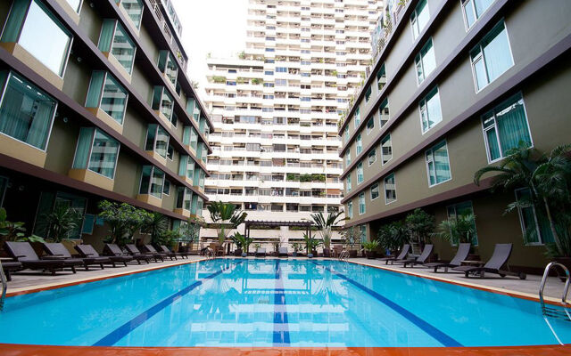 Dynasty Grande Hotel