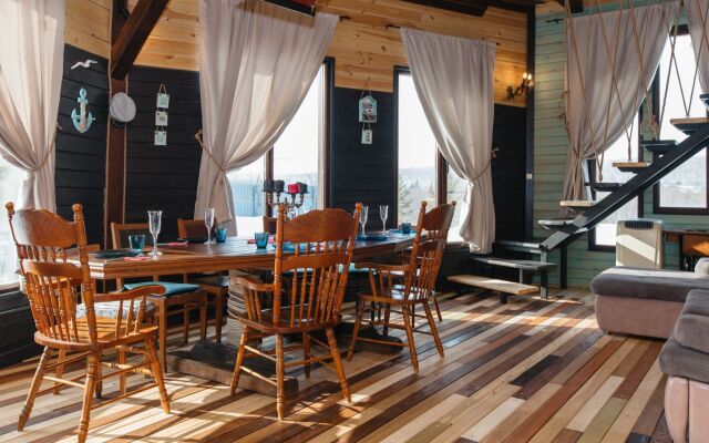 Yousinn (Дом с Кораблем)