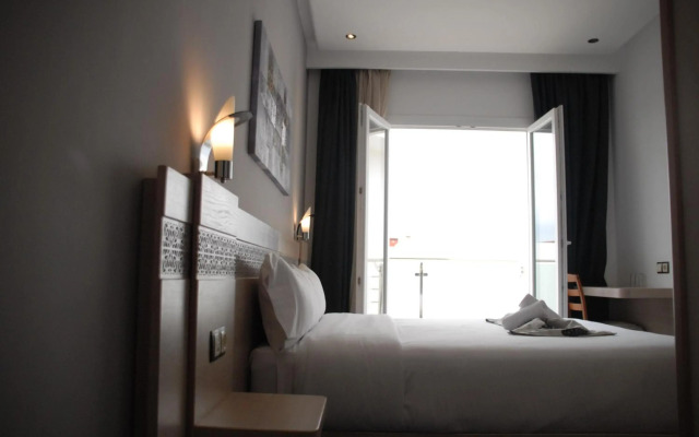 Hotel A44
