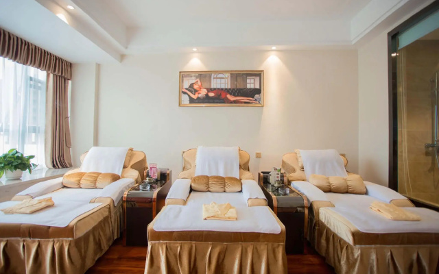 Yuhe Hotel