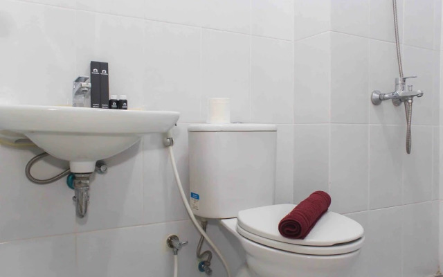 Warm and Cozy Studio Patraland Urbano Apartment