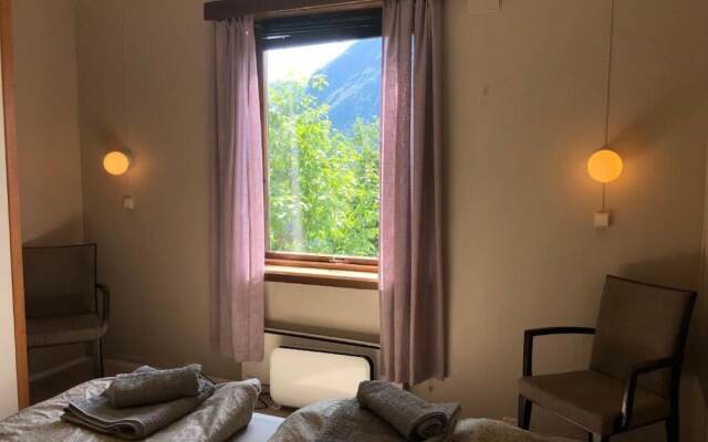 Lake View Holiday Apartments