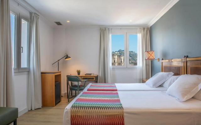 Hotel Don Curro