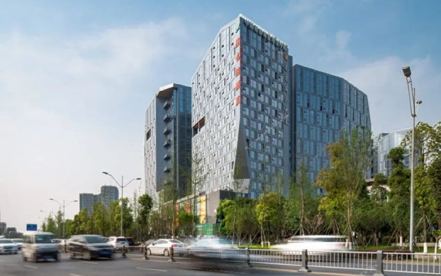 Vienna Hotel Chengdu Jewelry Center Jinzhou Road Subway Station