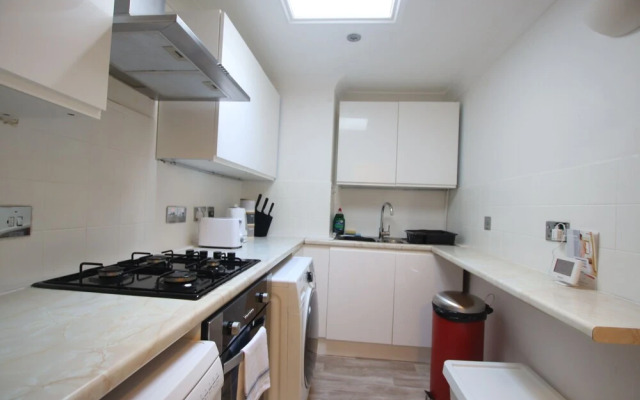 2 Bedroom Flat in Beautiful Clifton