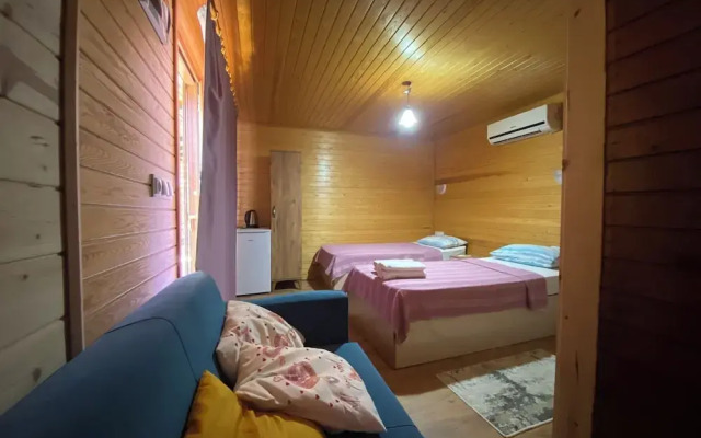 Karaöz Ada Bungalows & Villa