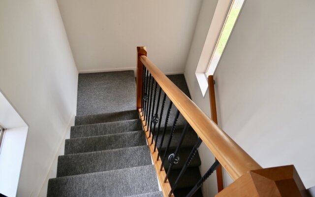 Arent Serviced House 82A Richardson Road