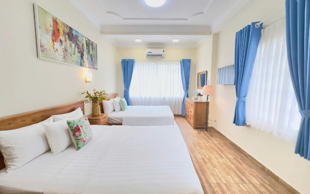 Cozy Hotel - 140 Cong Quynh