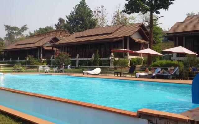 PhuBaChiang Golf & Resort Pakse