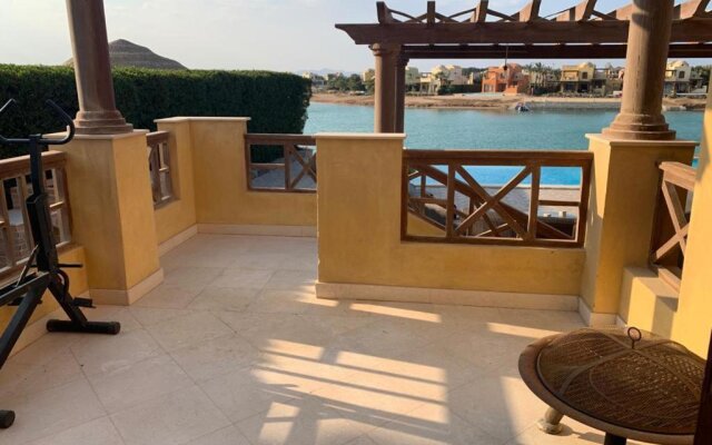 3Bedrooms Villa with Private Pool and direct Lagoon Access