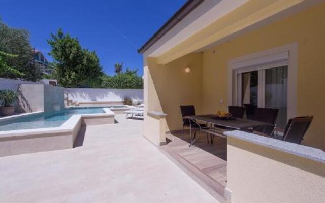 Villa Manuela