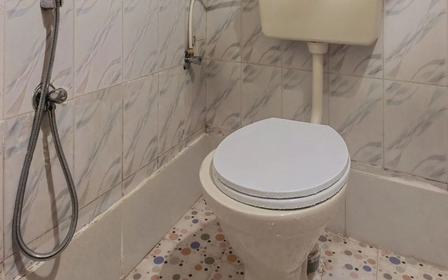 Sri Balaji Lodge By OYO Rooms