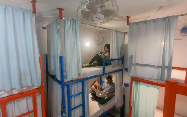 Live Free Hostel