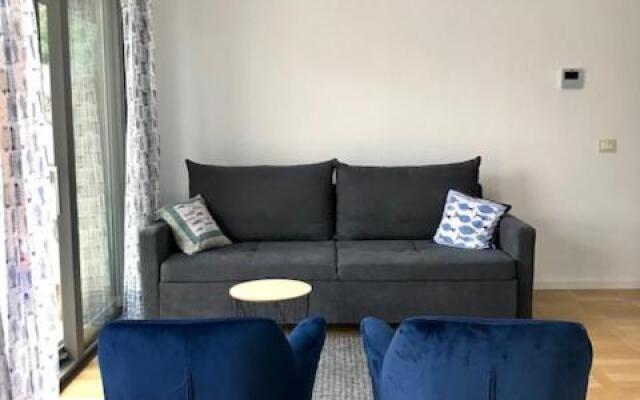 1 BR apartment with spacious terrace