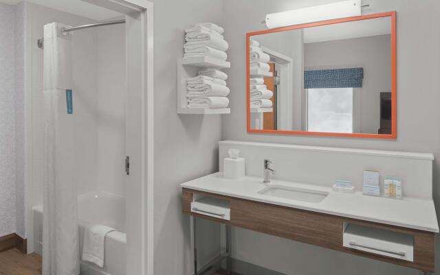 Hampton Inn & Suites Macon I-75 North