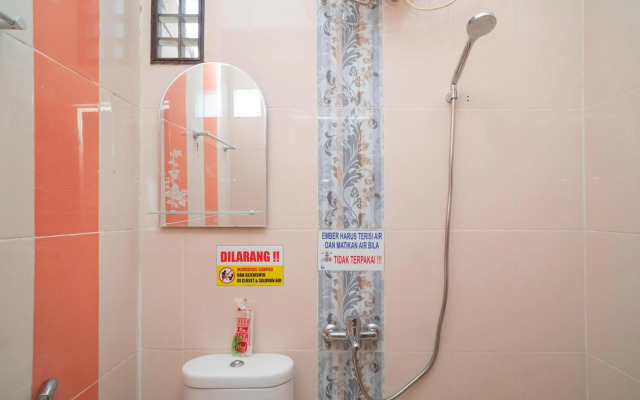 RedDoorz Syariah near Citraland Banjarmasin