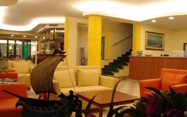 Hotel Crystal