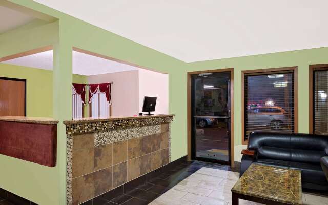 Super 8 by Wyndham Muncie/Ball St. College Area