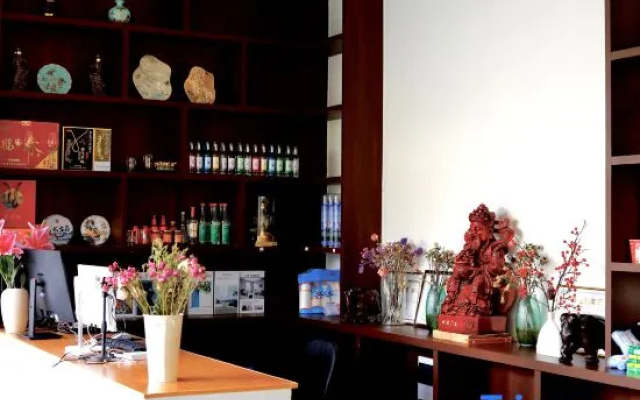 TIBEFAMLY GRASLAND Oxygen-rich Scenic Stay (Songzanlin Temple Scenic Area Branch) – Restaurant – Shangri-La