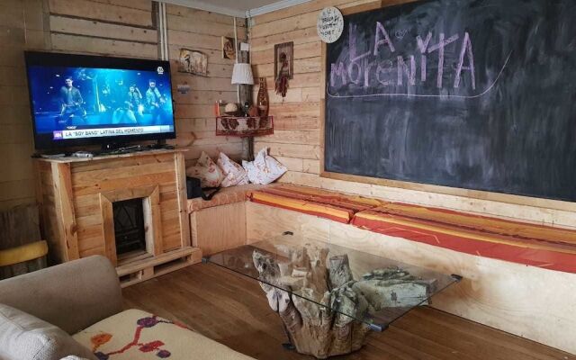 Hostal La Morenita - Hostel