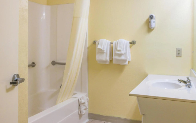 Americas Best Value Inn Clayton