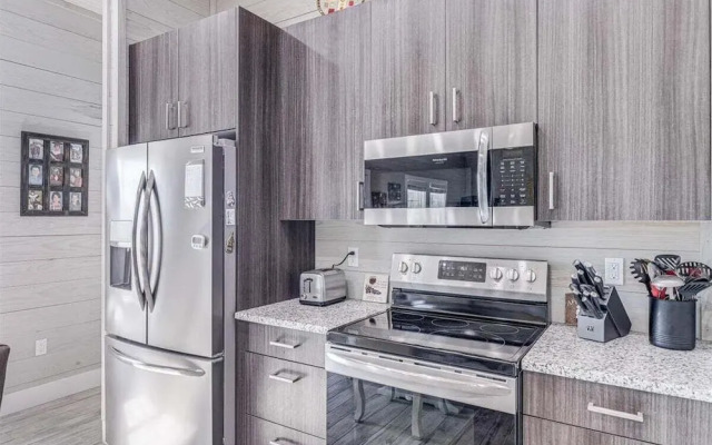 Tranquil Waters 8 Bedroom Home