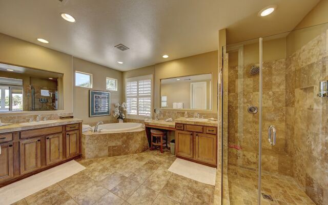 Apple Court - Four Bedroom Home