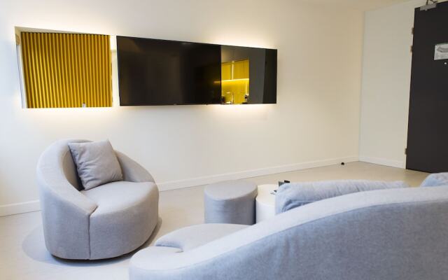 B-aparthotel City West