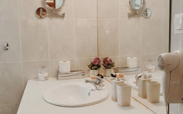 Five Seasons Pension