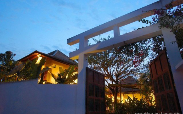Amatao Tropical Residence